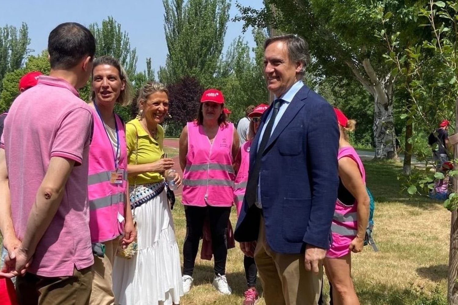 1b8cf105-7dc3-48ee-b365-43dbc394b607